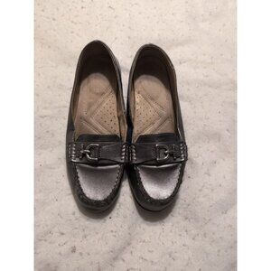 Naturalizer N5 Keifer Silver Loafers Women's Size 8
